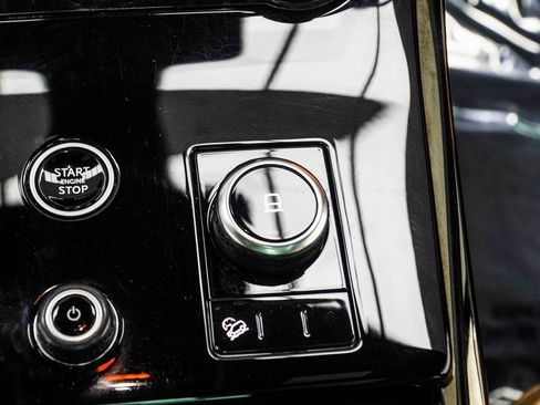 Used 2023 Land Rover Range Rover Sport SE image 22