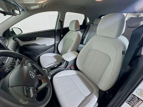 Used 2023 Hyundai Kona SEL AWD/4WD image 11