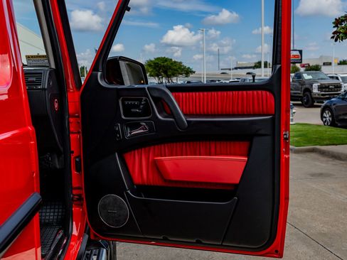 Used 2017 Mercedes-Benz G 550 image 37