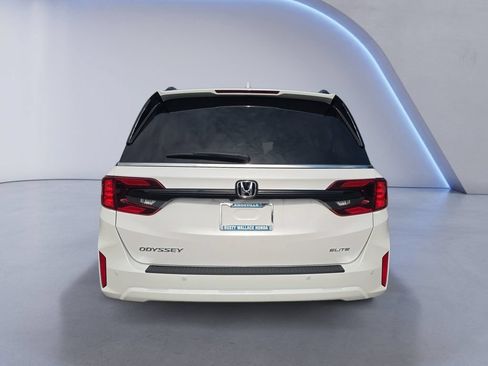 New 2026 Honda Odyssey Elite image 4