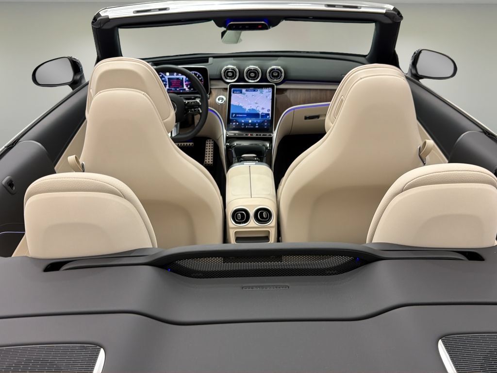 Used 2024 Mercedes-Benz CLE 300 4MATIC Cabriolet image 17