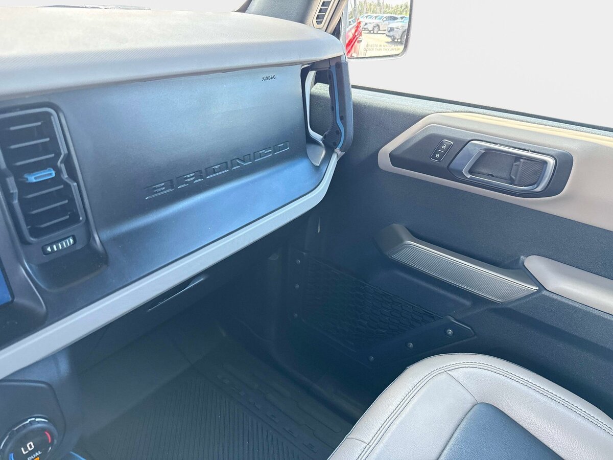 Used 2023 Ford Bronco Wildtrak AWD/4WD image 23