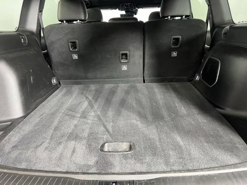 Certified 2024 Jeep Grand Cherokee Limited w/ Luxury Tech Group II image 29