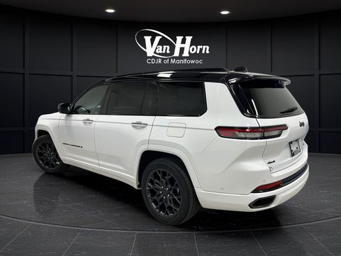 Used 2024 Jeep Grand Cherokee L Summit AWD/4WD image 5