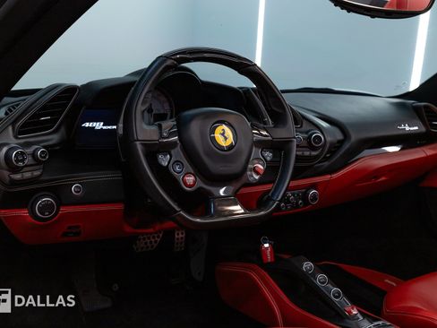 Used 2019 Ferrari 488 Spider RWD image 4