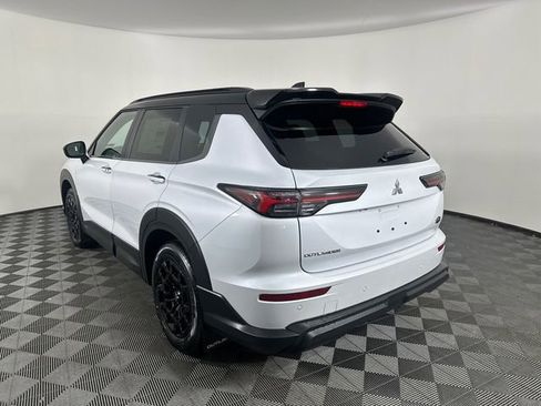 New 2025 Mitsubishi Outlander AWD image 6