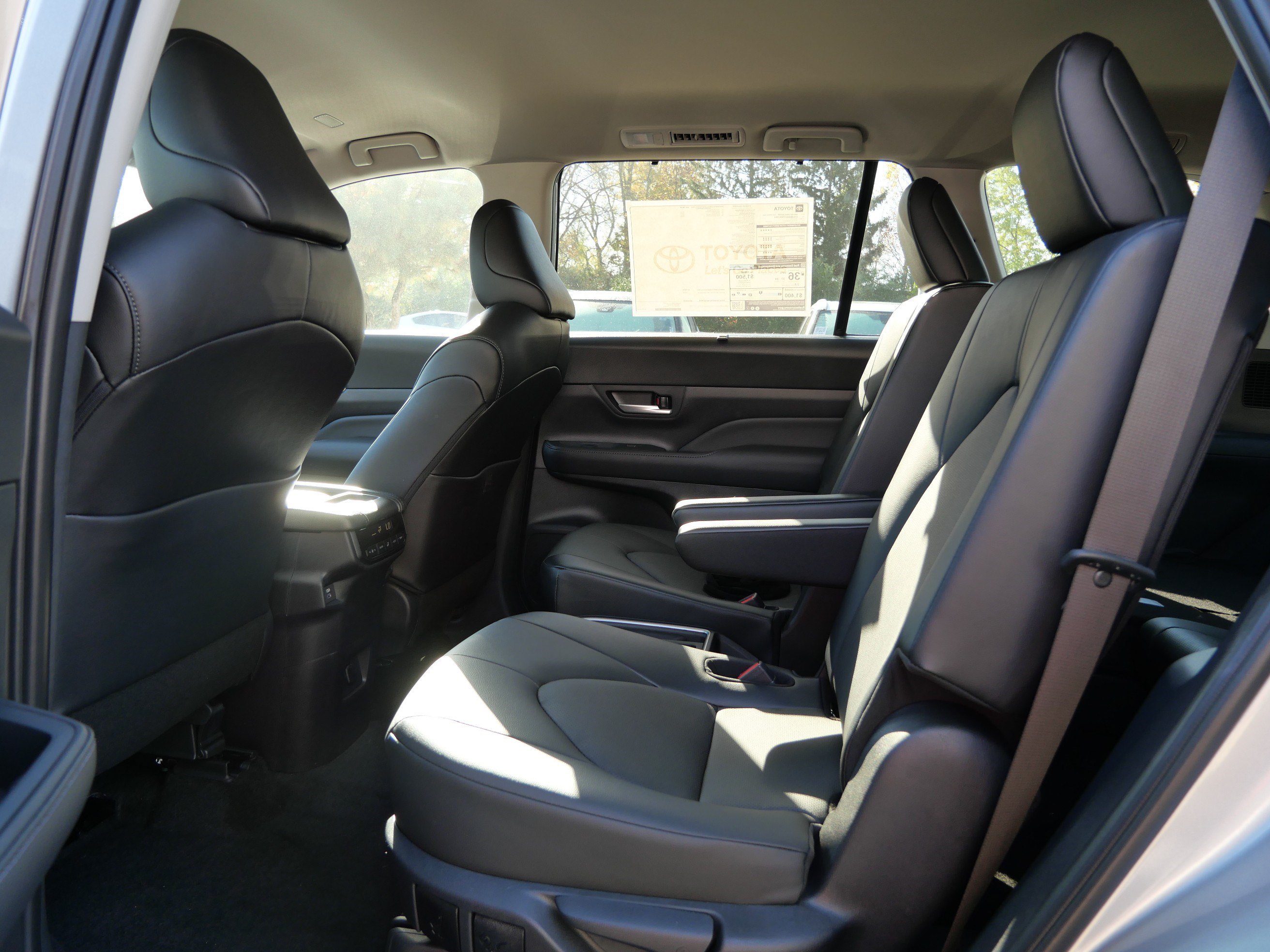 New 2026 Toyota Grand Highlander XLE FWD image 8