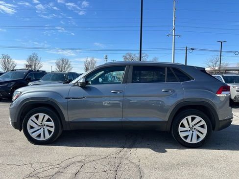 Used 2023 Volkswagen Atlas Cross Sport SE image 4