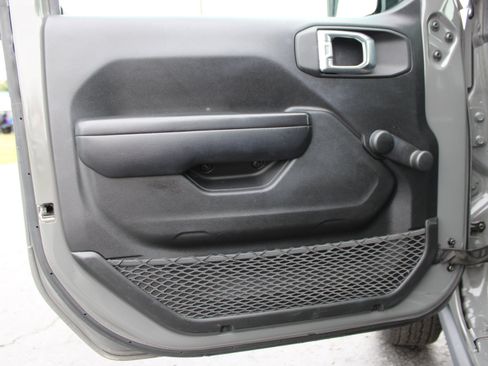 Used 2021 Jeep Wrangler Unlimited Sport image 15