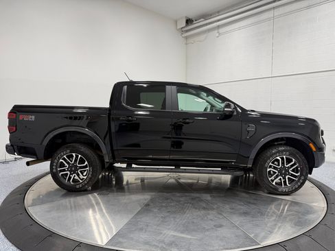 Used 2024 Ford Ranger Lariat w/ FX4 Off-Road Package image 8