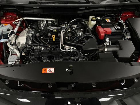 New 2025 Mitsubishi Outlander SE image 11