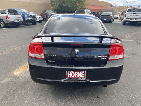 Used 2010 Dodge Charger SXT image 3