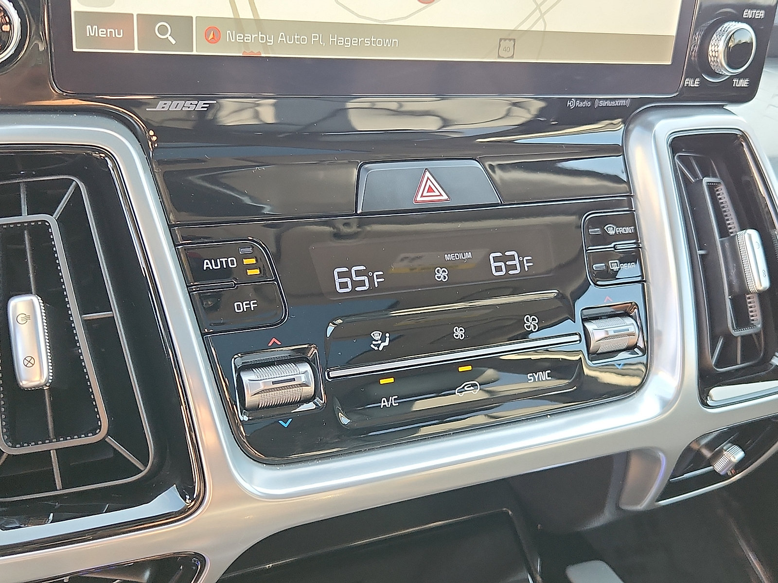 Certified 2023 Kia Sorento SX AWD/4WD image 17