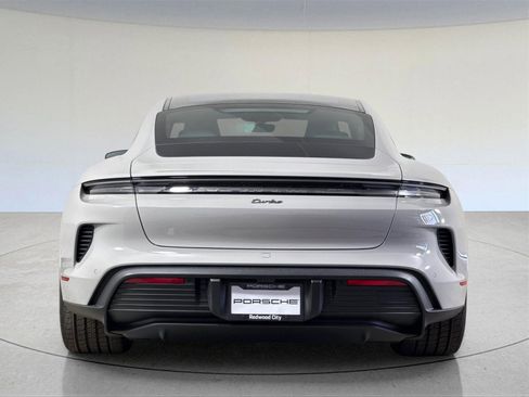 Used 2025 Porsche Taycan Turbo image 6