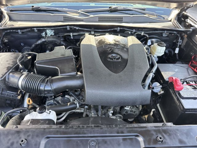 Used 2022 Toyota Tacoma SR AWD/4WD image 10