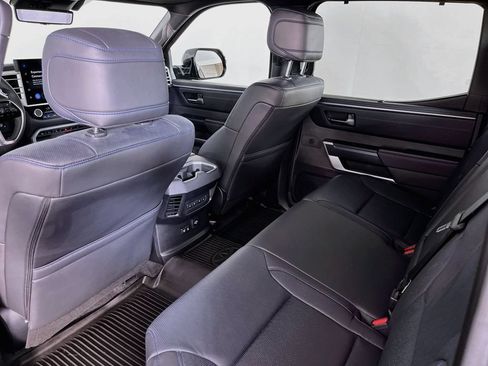 Used 2025 Toyota Tundra Platinum AWD/4WD image 34