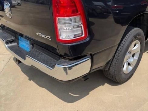 Used 2019 RAM 1500 Big Horn AWD/4WD image 3