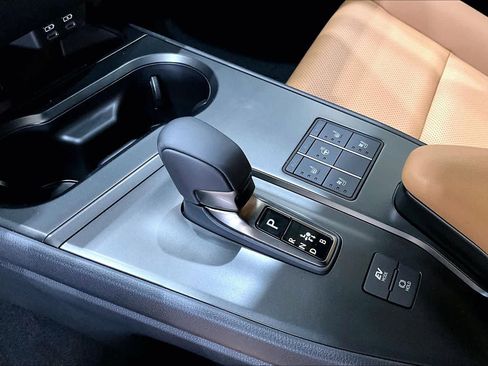 New 2026 Lexus UX 300h FWD image 11