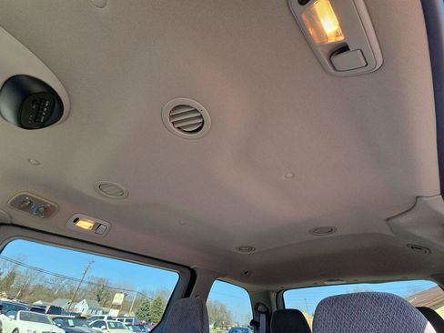 Used 2002 Ford Windstar SE image 33