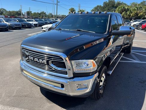 Used 2018 RAM 3500 Laramie Longhorn w/ Max Tow Package image 47