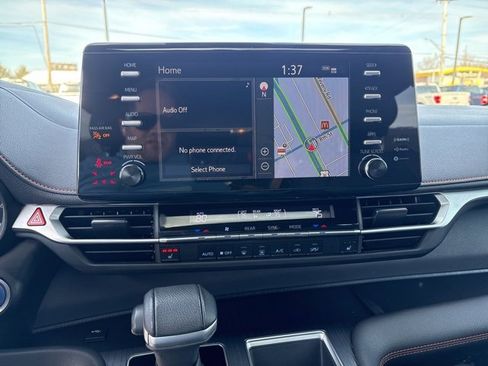 Used 2021 Toyota Sienna XSE image 26