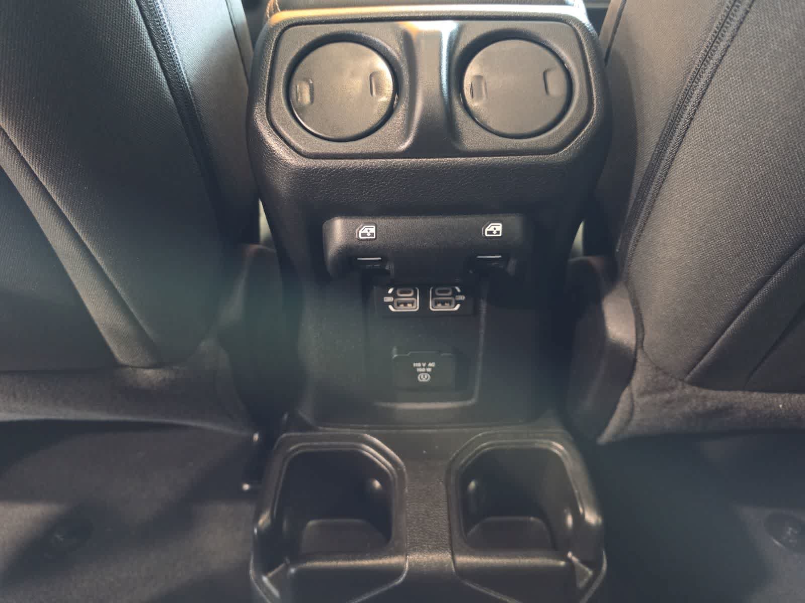 Used 2023 Jeep Wrangler Unlimited Sahara AWD/4WD image 30