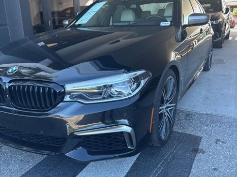 Used 2020 BMW M550i xDrive w/ Executive Package image 2