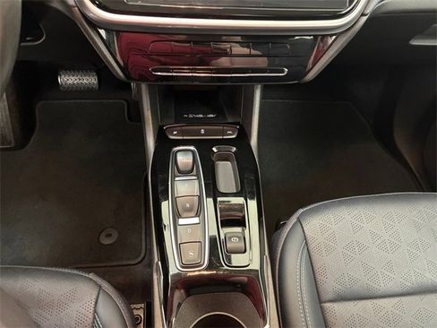 Used 2023 Chevrolet Bolt EUV Premier w/ Sun & Sound Package image 21