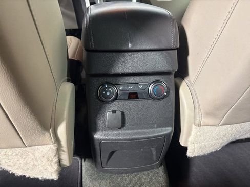 Used 2014 Ford Explorer XLT w/ Equipment Group 202A image 26