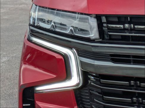 Used 2021 Chevrolet Suburban RST AWD/4WD image 10