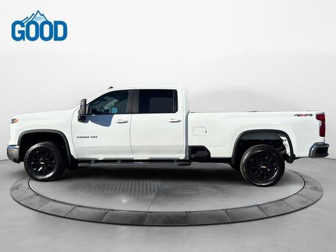Used 2024 Chevrolet Silverado 3500 LT image 2