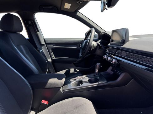 Used 2024 Honda Civic Sport image 17