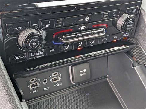 New 2025 Jeep Grand Cherokee Altitude image 22