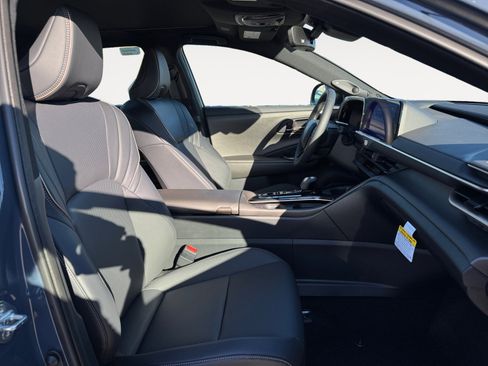 New 2026 Toyota Crown Nightshade image 17