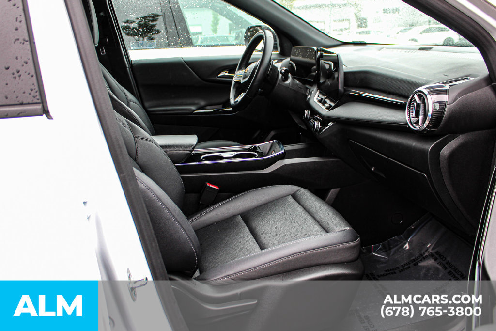Used 2025 Chevrolet Equinox LT w/ Convenience Package II FWD image 20