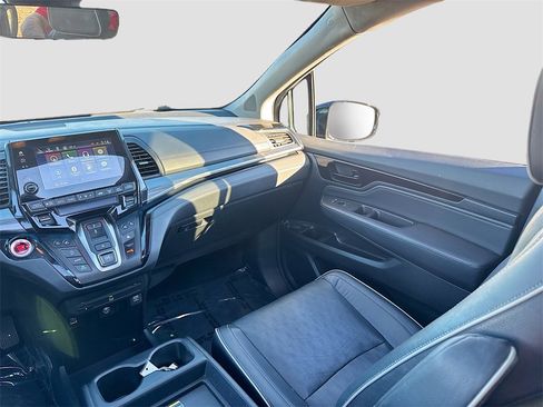 Used 2022 Honda Odyssey Elite image 24