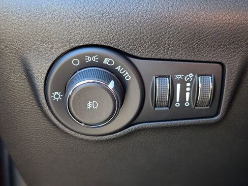 New 2026 Jeep Compass Latitude image 20