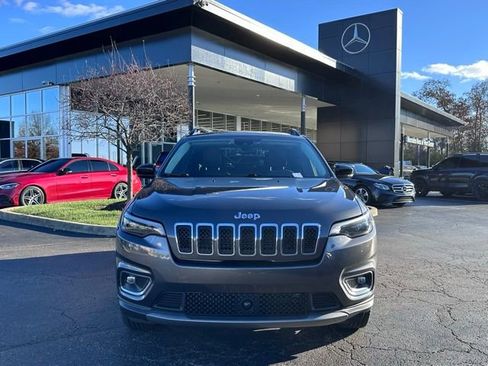 Used 2022 Jeep Cherokee Limited image 2