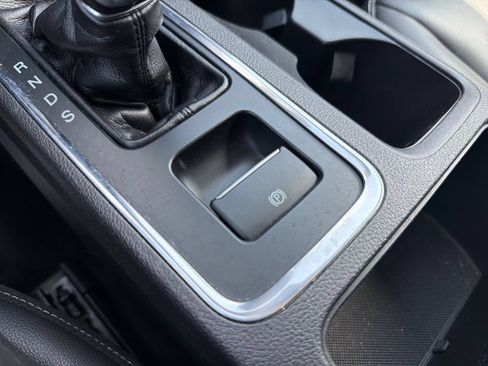 Used 2019 Ford Escape SEL FWD image 38