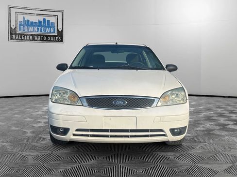 Used 2007 Ford Focus SES image 3