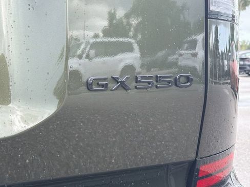 New 2026 Lexus GX 550 w/ Accessory Package (2T) AWD/4WD image 11