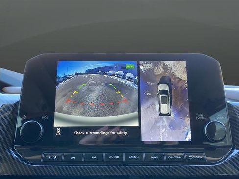 Used 2024 Nissan Pathfinder Platinum w/ Cargo Package image 11