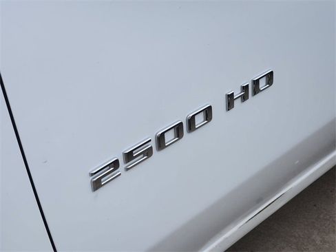 Used 2024 Chevrolet Silverado 2500 LT AWD/4WD image 10