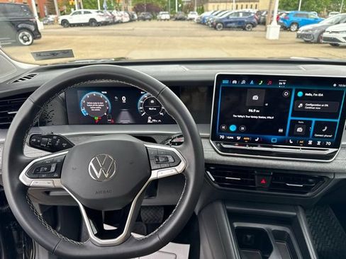Certified 2025 Volkswagen Tiguan S w/ 18" Wheel Package AWD/4WD image 14