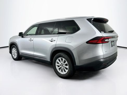 Used 2025 Toyota Grand Highlander AWD image 5