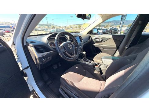 Used 2015 Jeep Cherokee Latitude AWD/4WD image 19