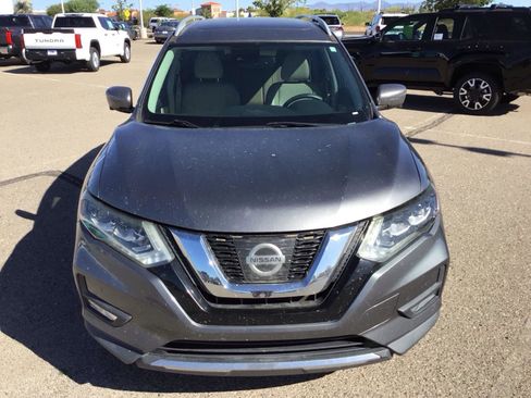 Used 2017 Nissan Rogue SL w/ SL Premium Package FWD image 8