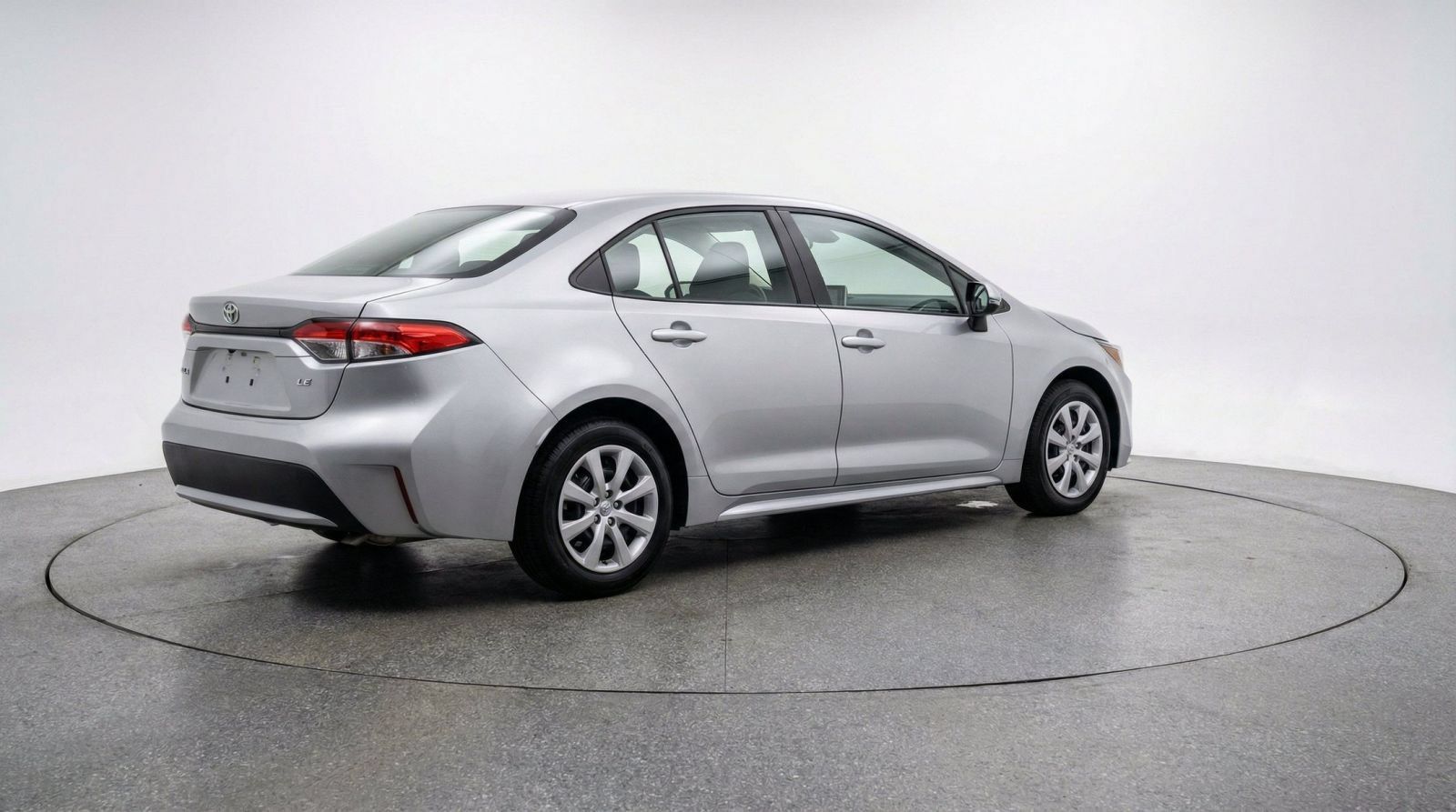 Used 2025 Toyota Corolla LE FWD image 8