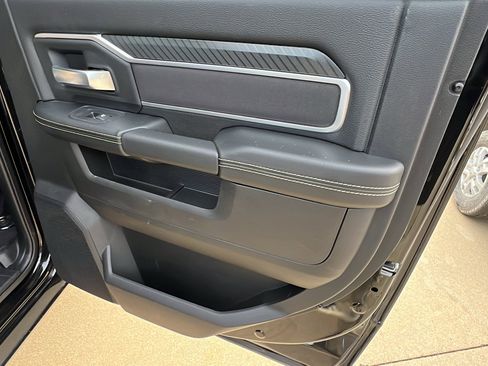 Used 2025 RAM 2500 Big Horn w/ Bed Convenience Group image 20