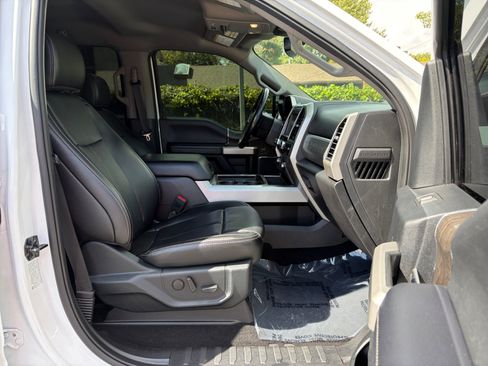 Used 2021 Ford F350 Lariat w/ Lariat Ultimate Package AWD/4WD image 28